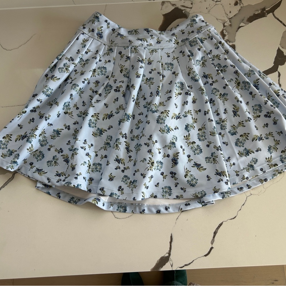 Aqua Athletics by Bloomingdales Light Blue Floral Skort size S